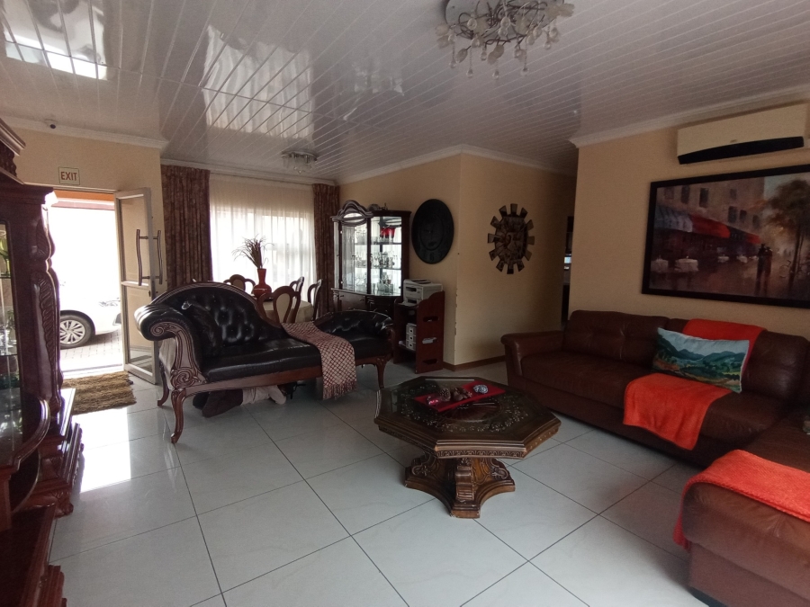 14 Bedroom Property for Sale in Haven Hills Eastern Cape